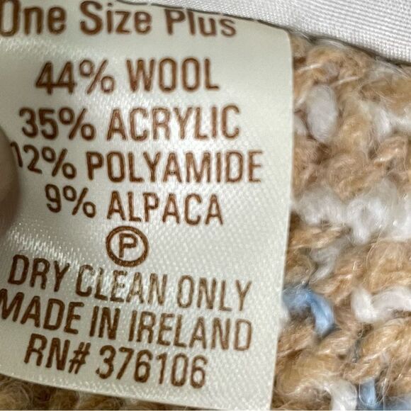 Boyne Valley Weavers Poncho Cape Sweater Ireland Made Fringed Alpaca Plaid OS - Picture 8 of 9